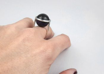 gloria-onyx-silver-design-ring3-zsofigorombei